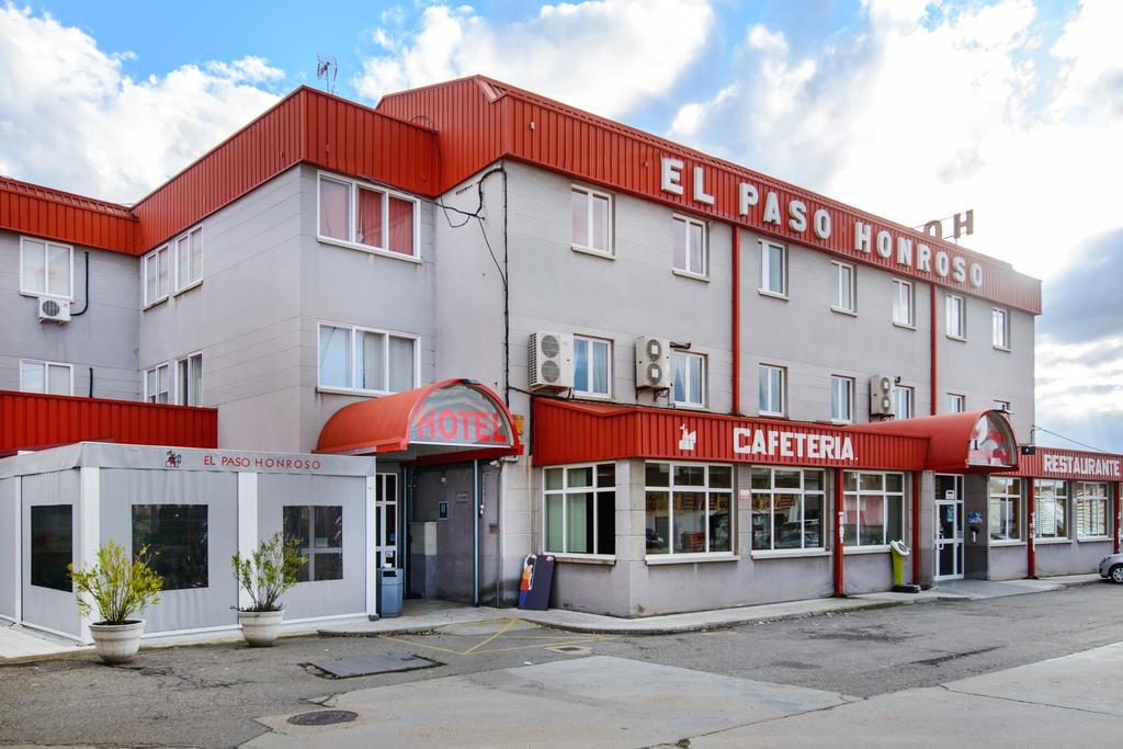 Hospital de Órbigo Hotel El Paso Honroso מראה חיצוני תמונה
