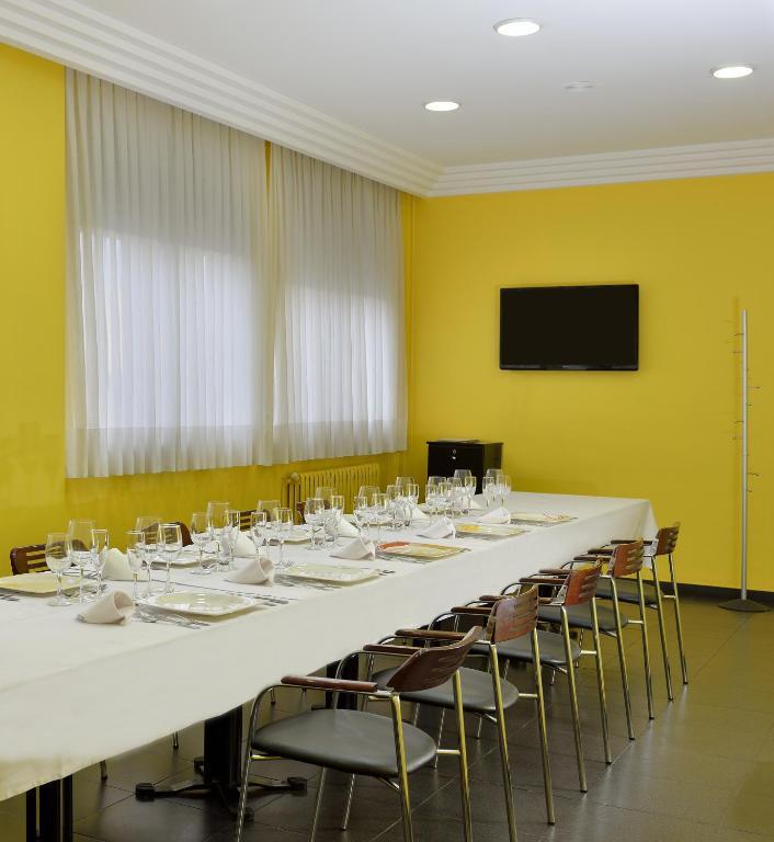 Hospital de Órbigo Hotel El Paso Honroso מראה חיצוני תמונה