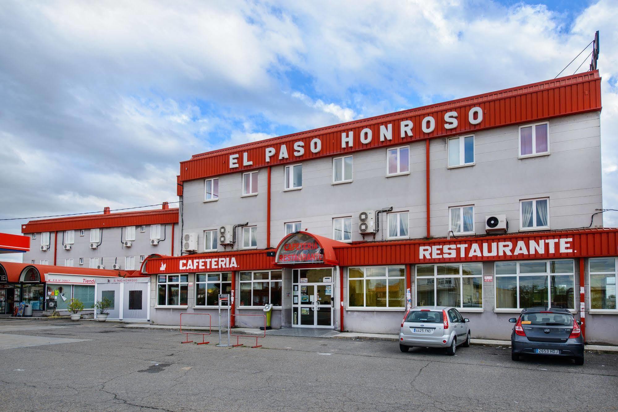 Hospital de Órbigo Hotel El Paso Honroso מראה חיצוני תמונה