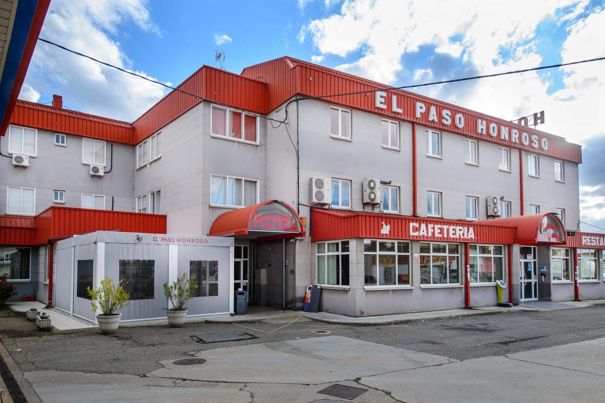 Hospital de Órbigo Hotel El Paso Honroso מראה חיצוני תמונה