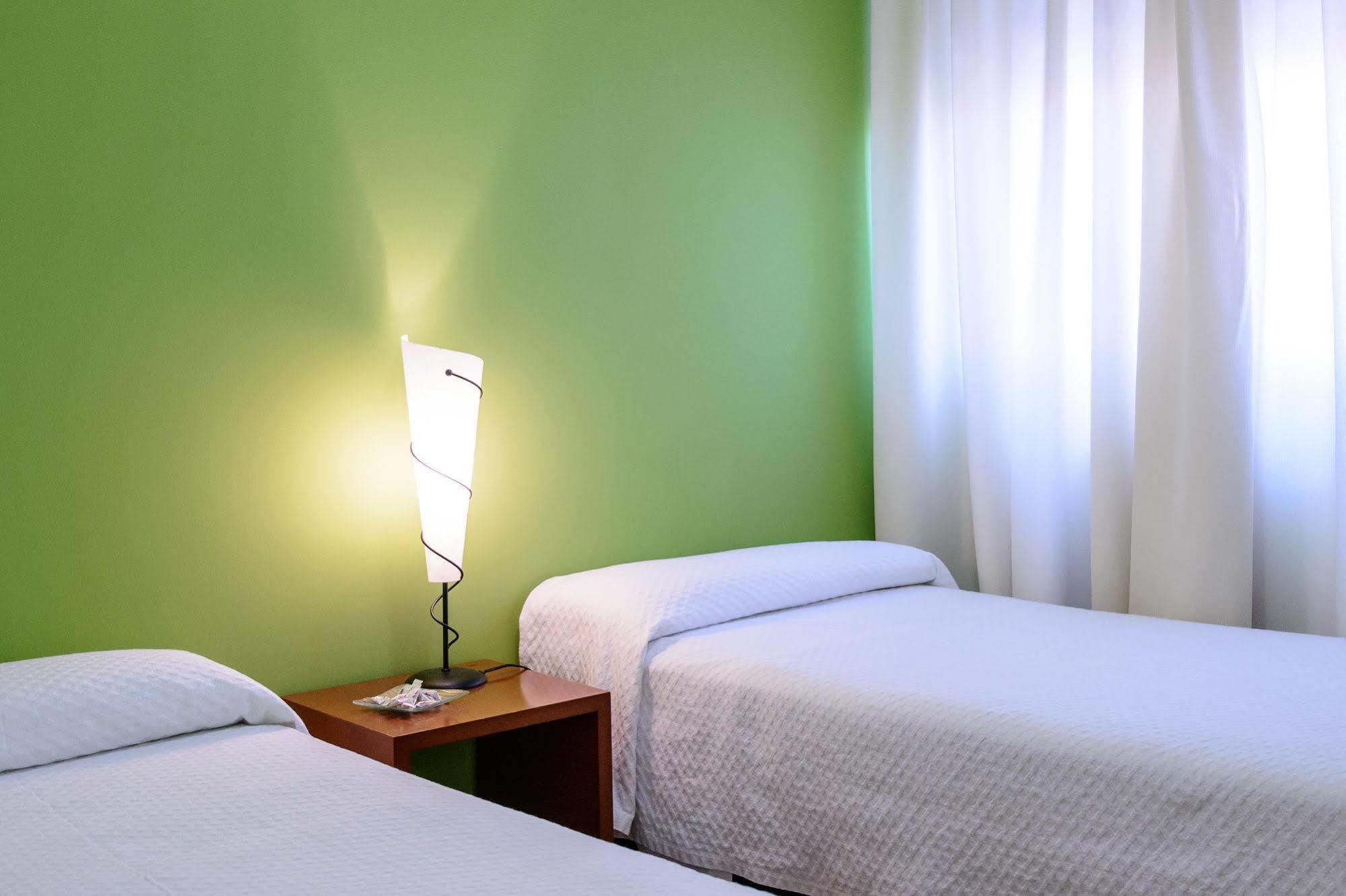 Hospital de Órbigo Hotel El Paso Honroso מראה חיצוני תמונה