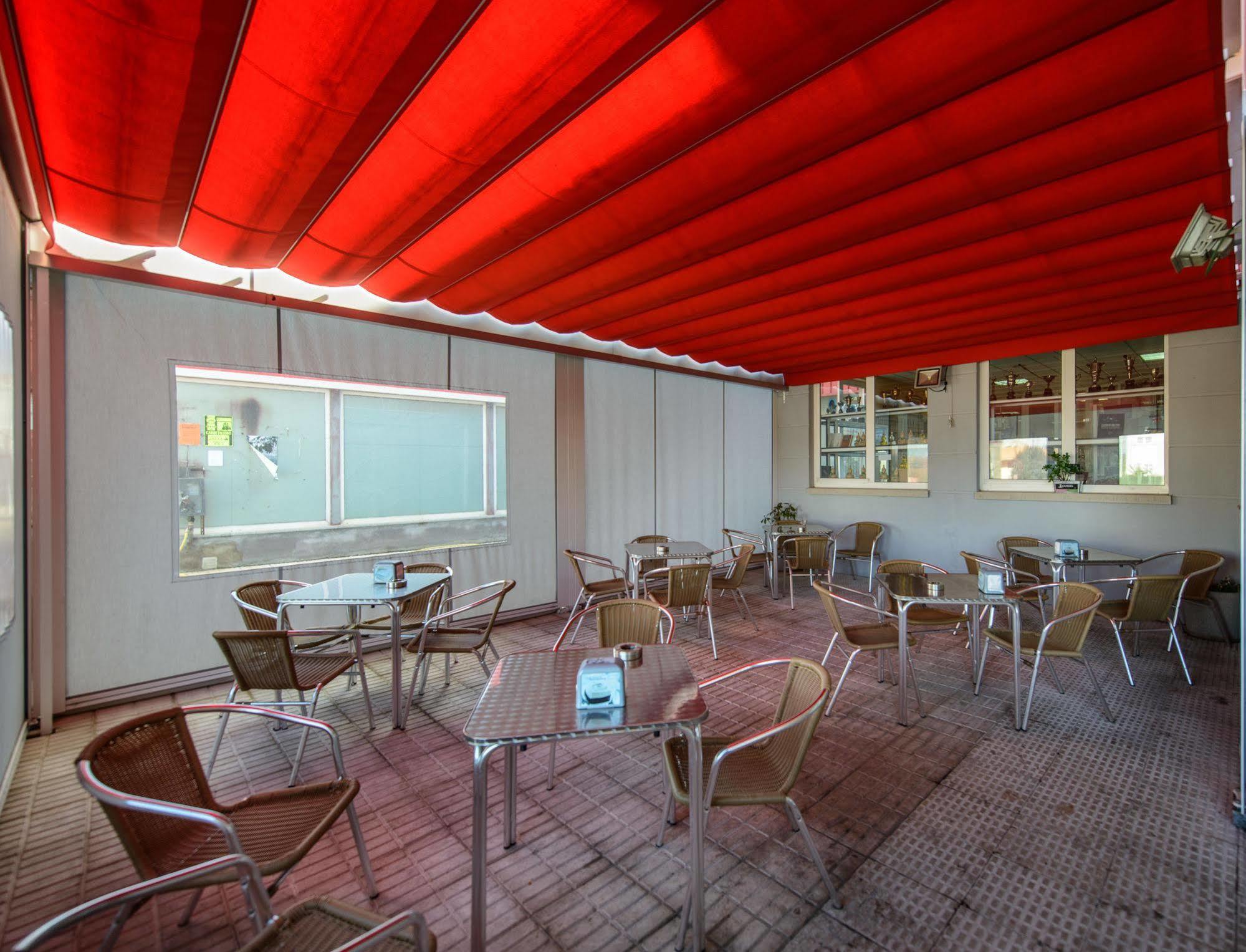 Hospital de Órbigo Hotel El Paso Honroso מראה חיצוני תמונה